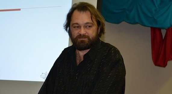Рунолог Антон Платов 