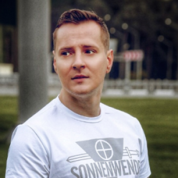 Дмитрий Волхов